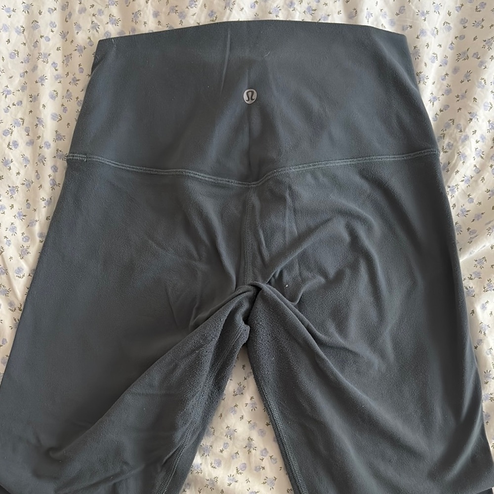 Lululemon Athletica Gray 21inch inseam align Leggings Sleek Comfort
